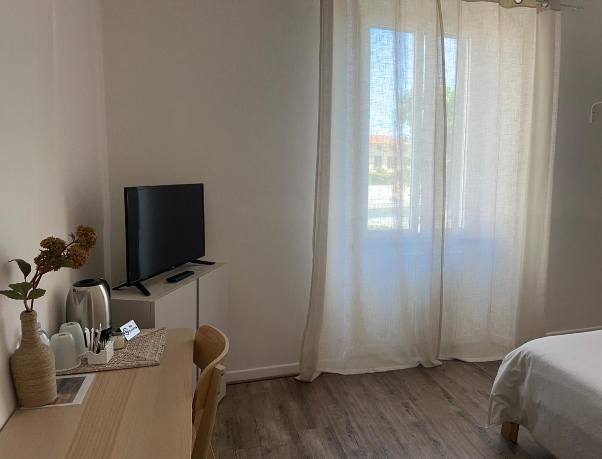 Sunrise Bed & Breakfast Marina Di Pisa Exterior photo
